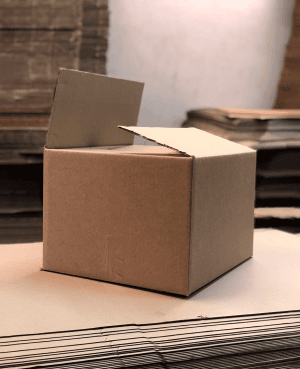 Caja mediana de embalaje - 34x30x22,5