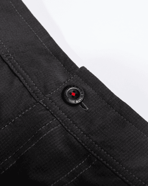 PANTALÓN CORTO TÉCNICO PLOMO