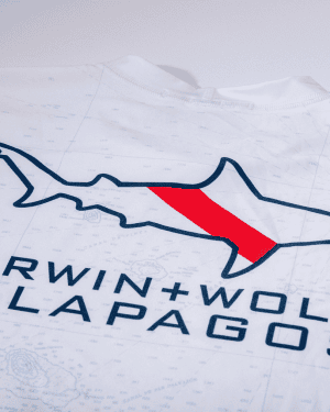 CAMISETA DE PROTECCIÓN SOLAR MANGA LARGA MAPA GALÁPAGOS BLANCO
