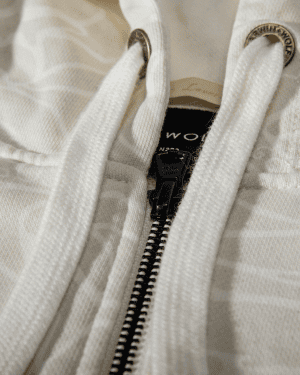 SUDADERA CON CAPUCHA OLAS Y TIBURONES NACAR