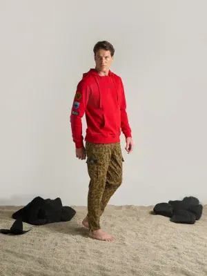 Sudadera con Capucha Unisex Guardian de Tiburones Roja_1