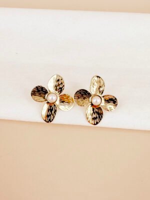 Boucles d&rsquo;oreilles fleur en acier inoxydable