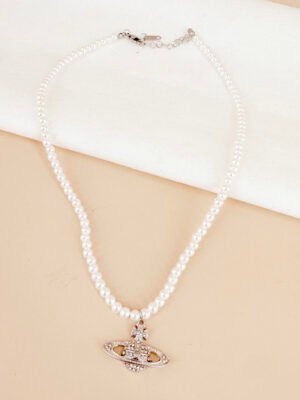 Collier planète en strass argenté