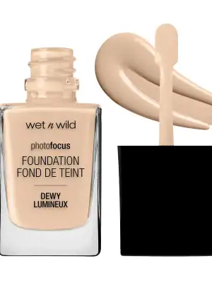 Base Photo Focus DEWY  Wet N Wild - Soft Ivory