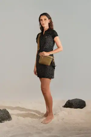 Cartera Crossbody bag canguro Darwin And Wolf verde