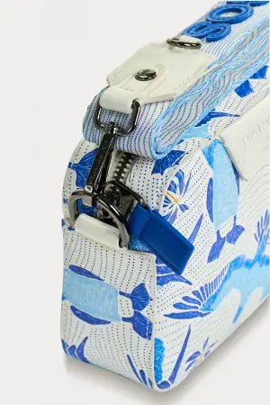 Crossbody Darwin And Wolf bag blue-footed booby 4