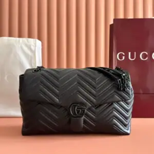 GUCCI GG MARMONT MEDIUM SHOULDER BAG - BG211