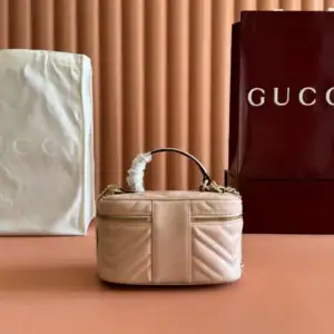 GUCCI GG MARMONT MINI VANITY BAG - BG226