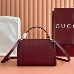 GUCCI PADLOCK MEDIUM TOP HANDLE BAG - BG219