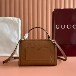 GUCCI PADLOCK MEDIUM TOP HANDLE BAG - BG220