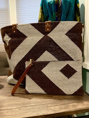 gifts that give back