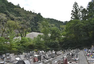ウーリー墓地