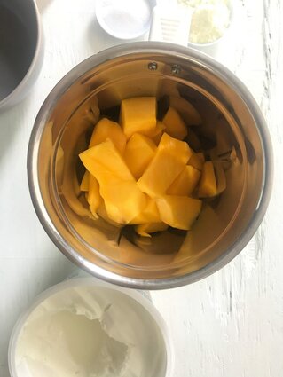 Mango lassi best recipe