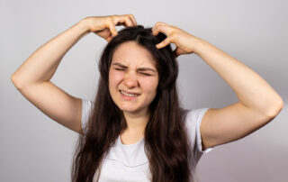 itchy scalp, is it lice, lice symptoms, pals lice treatment