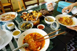 Shwe Myat Ma Naw Noodle & Drinks