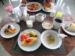 Eastin Hotel Makassan