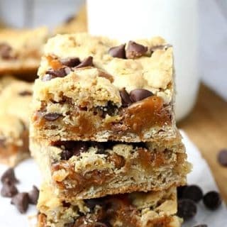Dulce de Leche Oatmeal Chocolate Chip Cookie Bars