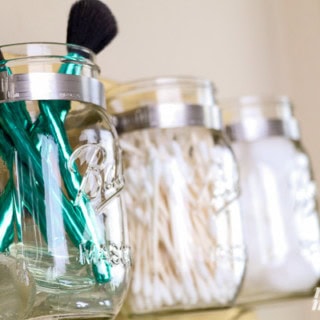 Mason Jar Bathroom Organizer-5
