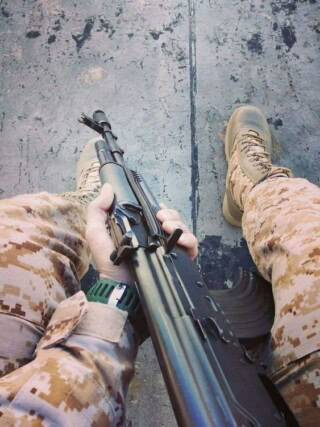 صور جنود ومقاتلين.