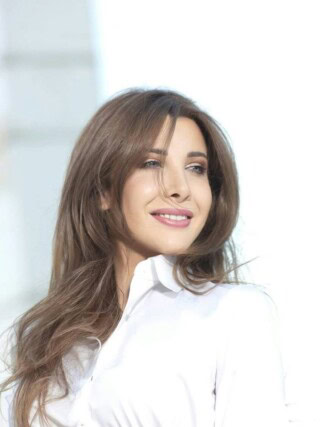 كذلك صور ممثلين.