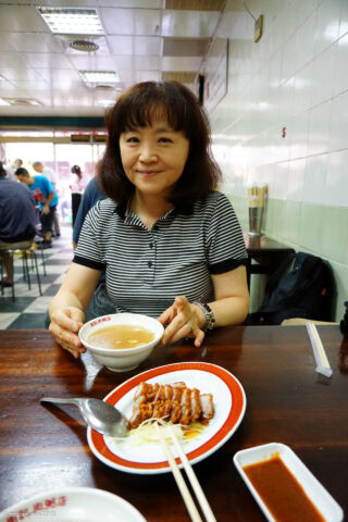 周記肉粥店