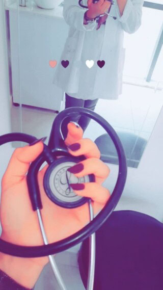 صور سماعة وبالطو.