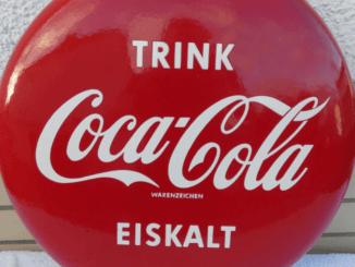 Coca Cola Button von 1956 auf eBay