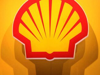 Exclusive: Shell taps Goldman Sachs to explore Singapore refinery sale -sources