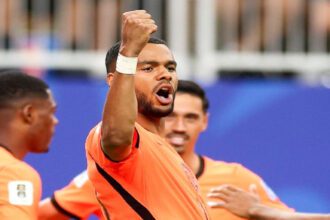 Pemain Timnas Belanda merayakan kemenangan 5-1 atas Swedia dalam laga Grup F Piala Dunia 2026 di Stadion NRG Houston.