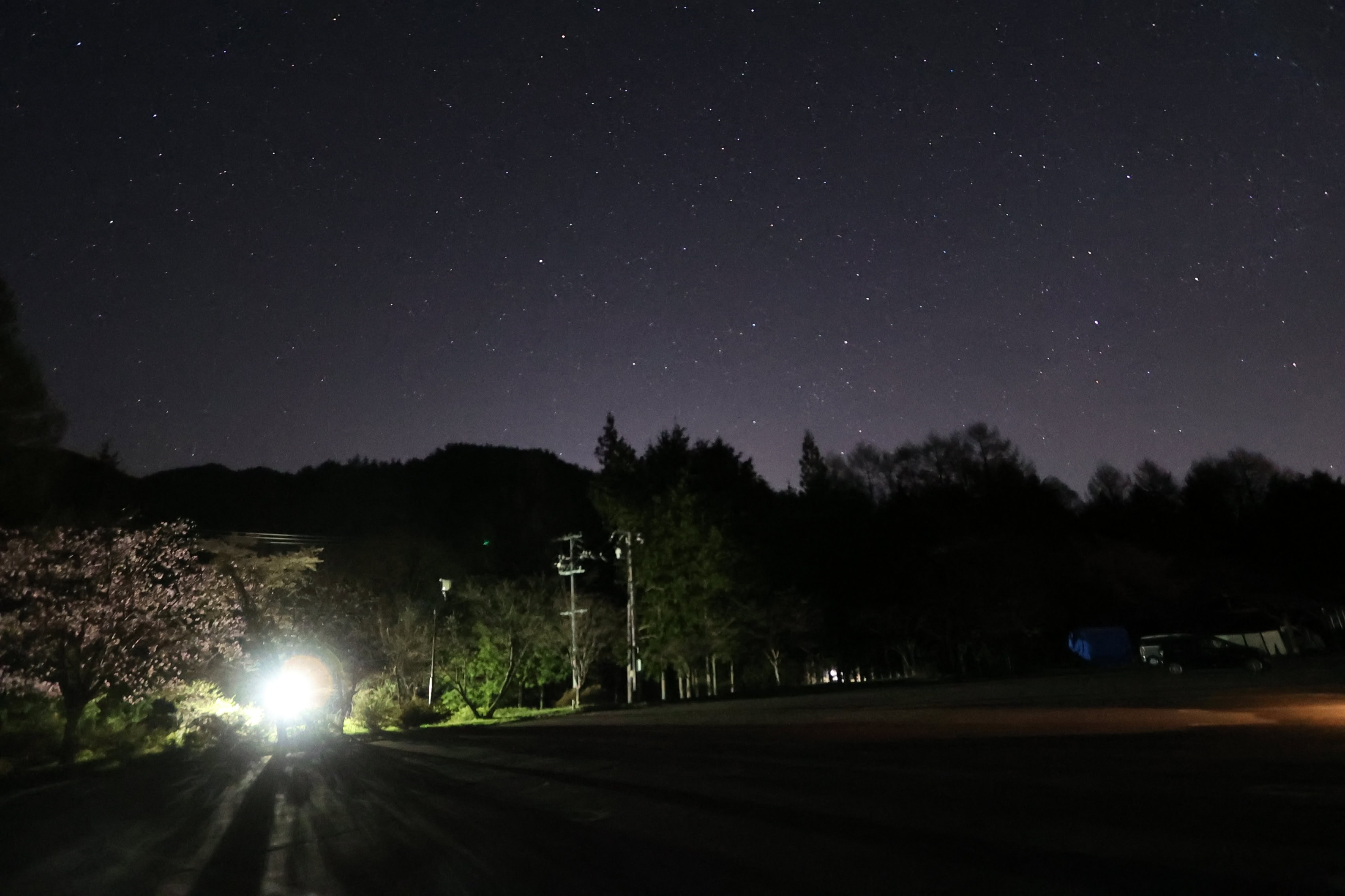 星空と山、光、ISO20000、16mm
