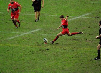 Top14. Toulon cartonne, La Rochelle bat le Racing, Toulouse sombre