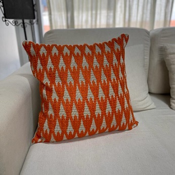 ALMOFADA CROCHE TRAMA OCRE G