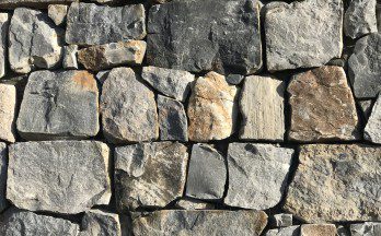 BM Grey Castlemine Dry Stone Wall Panel