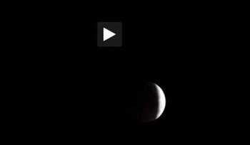 Eclipse lunaire : la vidéo majestueuse