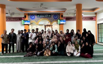Majelis Ta’lim Al-Hidayah Sejalan Bersama YPM At-Tauhid Perkuat Ukhuwah di Lancang Kuning