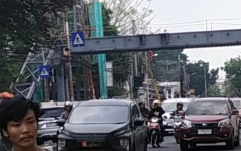 Pembangunan JPO GOR Ciracas Lamban Mandor Keluhkan Pengawasan Ketat Dinas Bina Marga DKI
