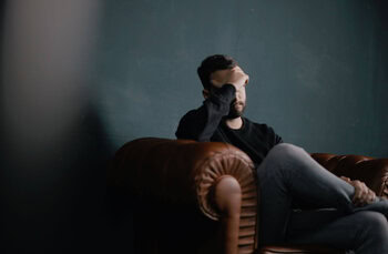 New study sheds light on how perfectionism can be maladaptive, through beliefs about worry and rumination