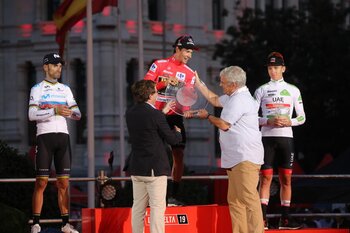 Roglic en jaune, Martin et Bardet placés, Pinot out, ce qu'il faut retenir des Pyrénées
