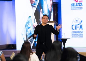 El reto para las entidades financieras, concluyó Espinosa, es evitar que la búsqueda de rapidez y comodidad termine debilitando los controles, sin convertir la seguridad en una barrera para la operación.