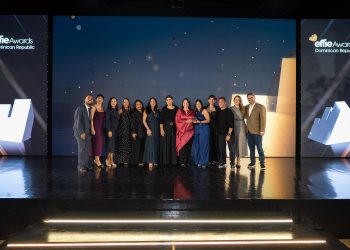 Marjorie Benoit, segunda vicepresidente de Publicidad y Promoción y líder del proyecto, destacó que el premio constituye una validación del trabajo realizado durante todo el proceso de transformación de marca.