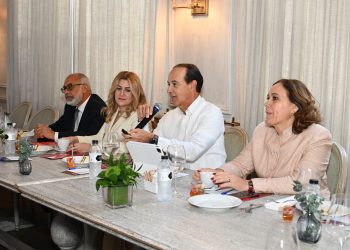 La universidad presentó proyectos de innovación en bioplásticos, biomateriales y educación STEM.