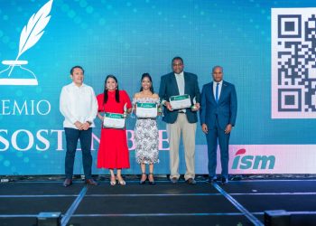 Los premios incluyen dotaciones económicas de RD$100,000, bonos de consumo, equipos tecnológicos y menciones especiales.