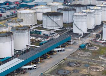 La Agencia Internacional de la Energía destaca que la inteligencia artificial también puede contribuir a mejorar la eficiencia del sector energético.