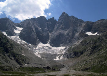 Pourquoi le refuge des Oulettes de Gaube, face au Vignemale est fermé