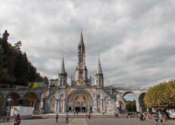 Des drones pour surveiller le pèlerinage du Rosaire à Lourdes