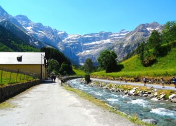 Un mort dans une chute près de la Brèche de Roland