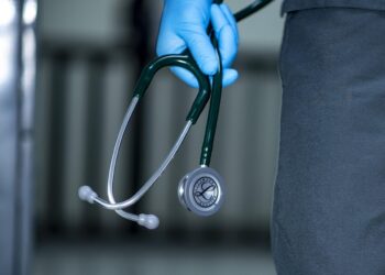 Un garçon de 8 ans brûlé par l'explosion de sa boule anti-stress
