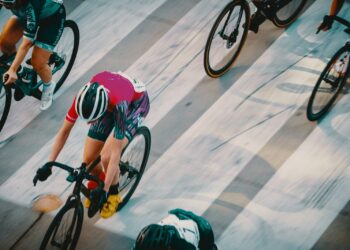 TDF - Vollering gagne à Nice et prend le maillot jaune
