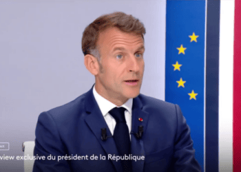 Carburant, Russie, impôts, ce qu'a dit Emmanuel Macron