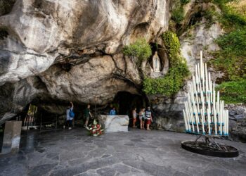 Pourquoi ce supporter de l'OM va aller de Marseille à Lourdes à pied